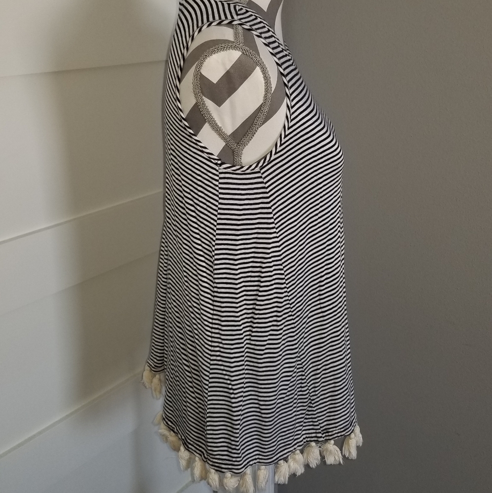Fringe Tank - Picture 2 of 6